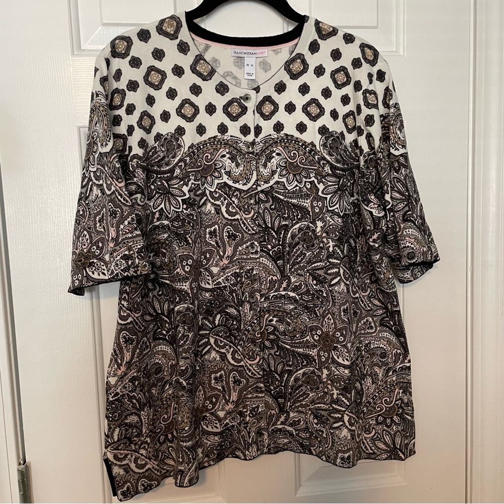 Isaac Mizrahi Live short sleeve cardigan sweater.